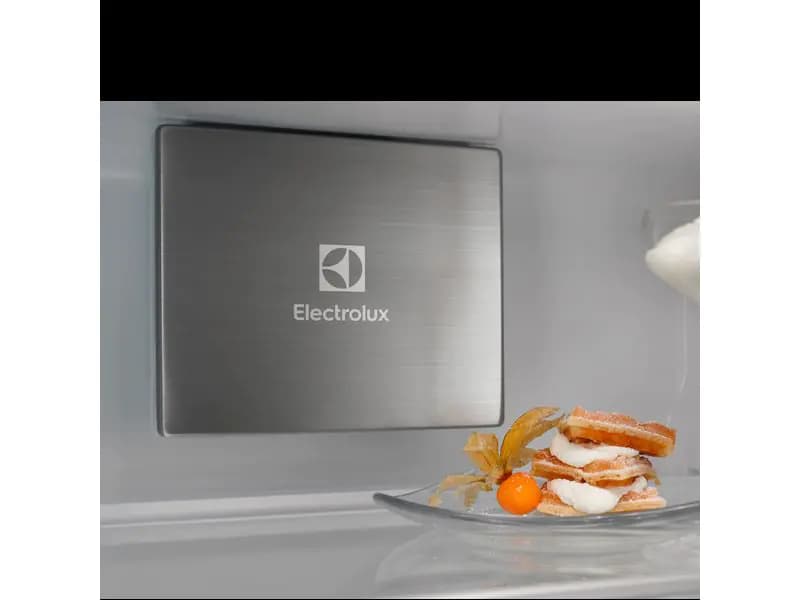 https://decora-group.ams3.digitaloceanspaces.com/domus/media/89260/electrolux_enp7td75s_2.webp